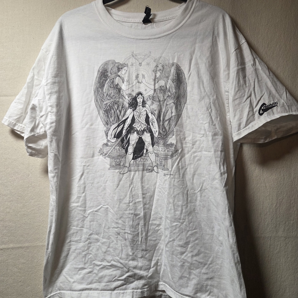Wonder Woman White Graphic Tee